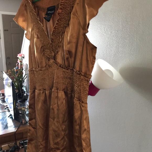 Stretch, UNIQUE SPECTRUM GOLD BLOUSE. Size LARGE - Picture 5 of 8